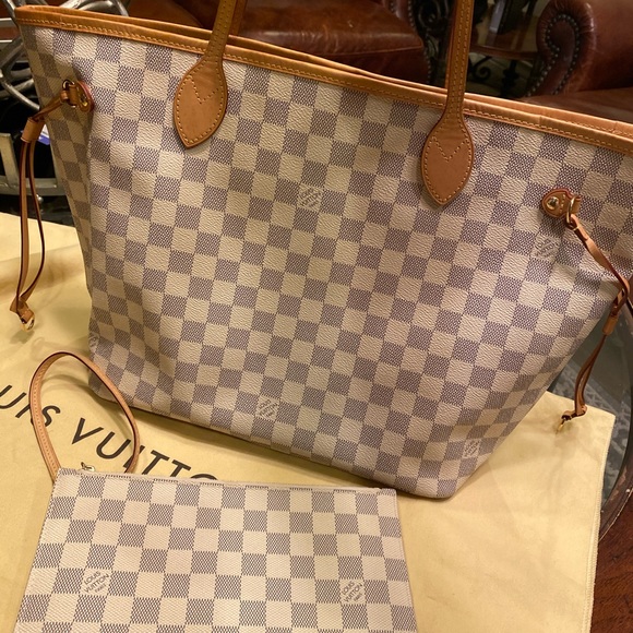 ❌SOLD❌Louis Vuitton Neverfull MM - Picture 2 of 7